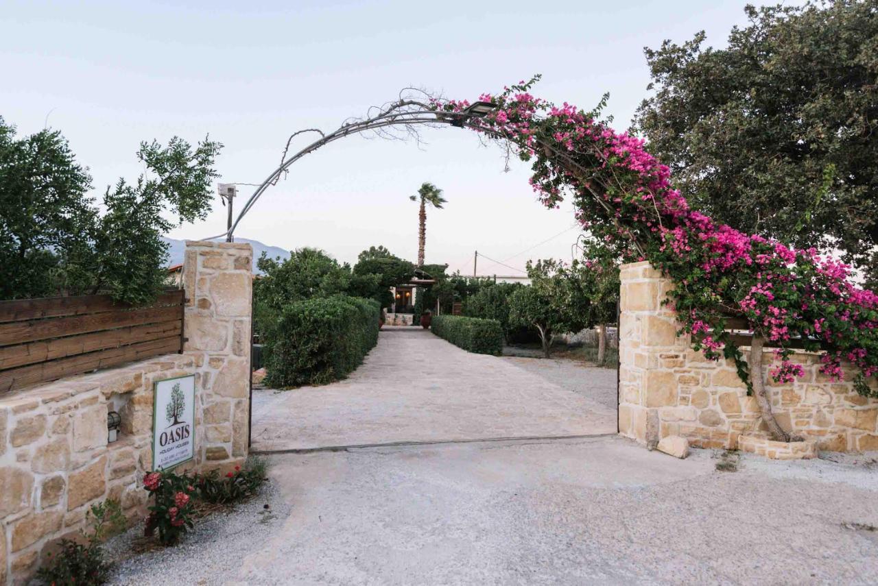 Villa Repsimia with Private Jacuzzi Kokkinos Pyrgos Exterior foto