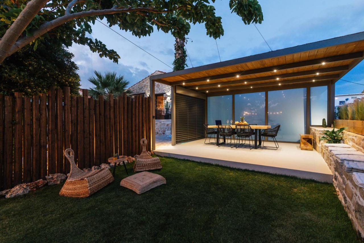 Villa Repsimia with Private Jacuzzi Kokkinos Pyrgos Exterior foto